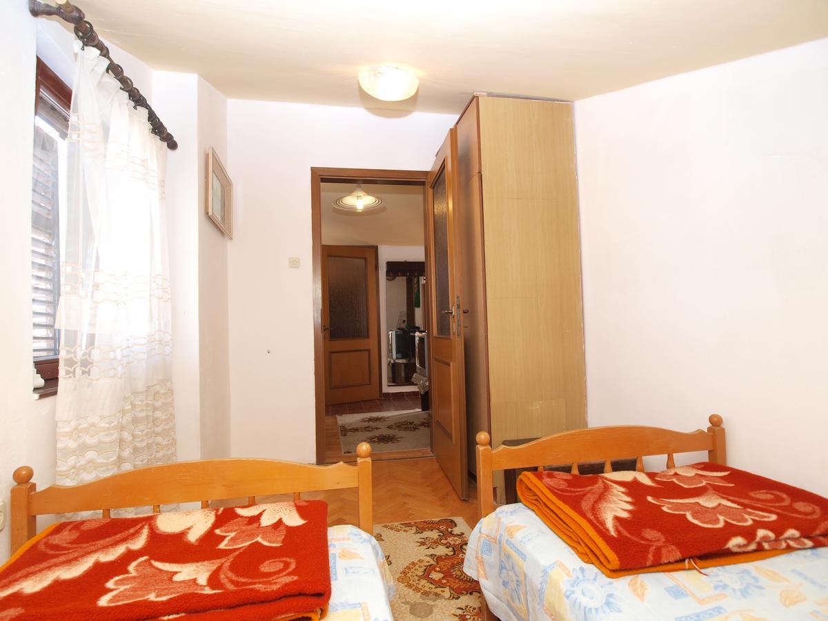 Apartments Slavica 382 Pula Ngoại thất bức ảnh